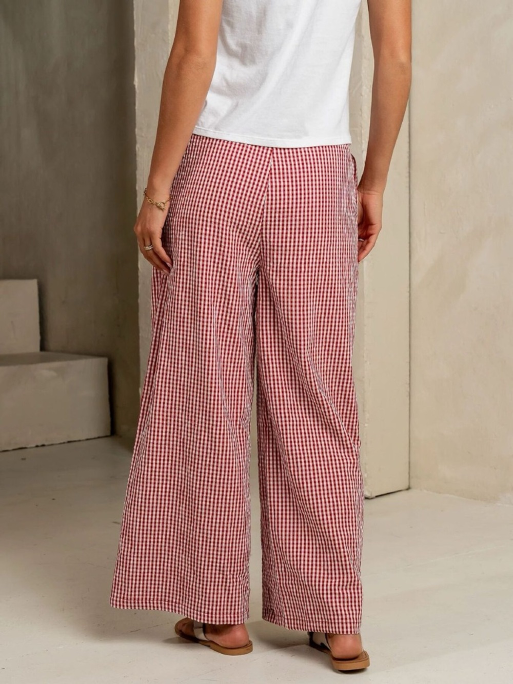 Trindy Clozet Boutique Red Gingham Wide-Leg Pants - Picture 6 of 10